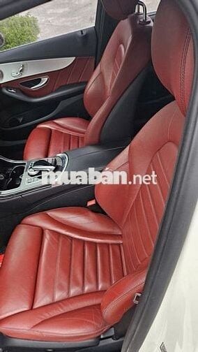 Mercedes-Benz C300 Trắng 2017