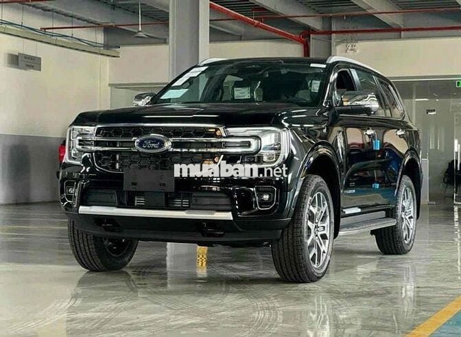 Ford Everest siêu ưu đãi giảm giá lớn