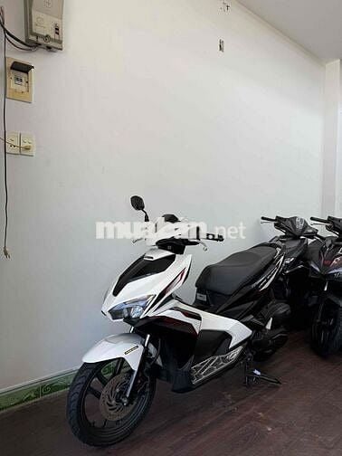 Bán Ab 2019 bản khoá chìa biển 43 màu trắng đen