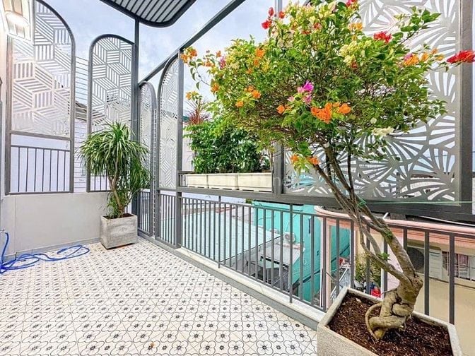 Bán nhà Quận 3, dt 60m2, hẻm oto6m . Giá bán 3tỷ250 có shr Lh ngay