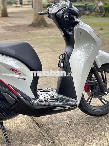 SH160abs-2024 xám siêu lướt