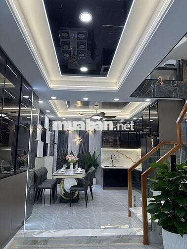 Nhà mới full nội thất đường xe hơi