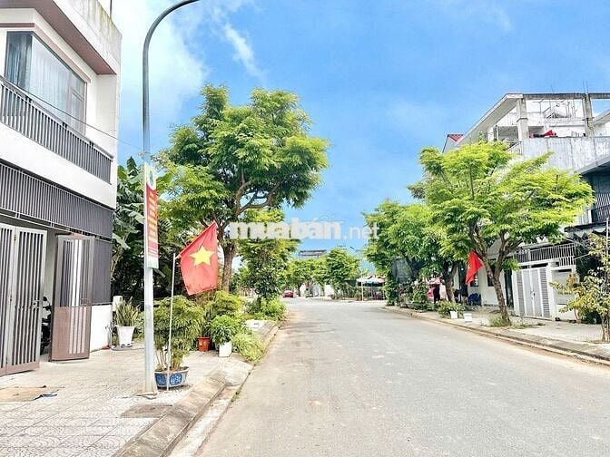 Bán đất đường Thâm Tâm, Hoà Quý, Ngũ Hành Sơn sát Minh Mạng sạch đẹp