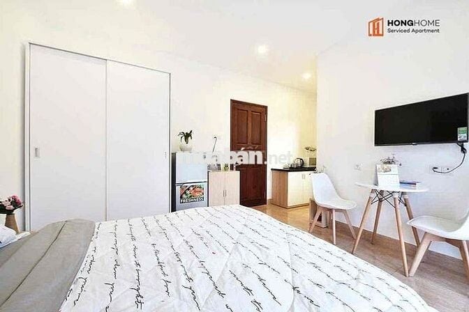 Cho thuê căn hộ dịch vụ cao cấp , full nội thất ban công cực bèo