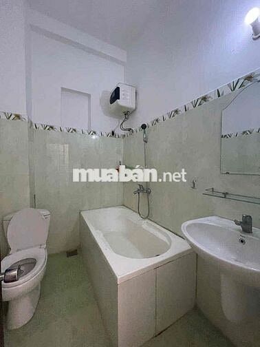 CHO THUÊ NHÀ NGUYÊN CĂN 6 PHÒNG NGỦ HẺM Ô TÔ QUANG TRUNG