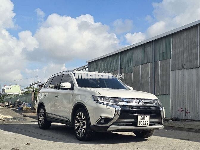OUTLANDER 2.0 PREMIUM 2019 71000KM BẢO HÀNH 1NAM