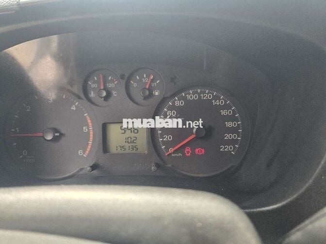 TRANSIT SVP 2018 KO DỊCH VỤ 175000KM BẢO HÀNH 1NAM