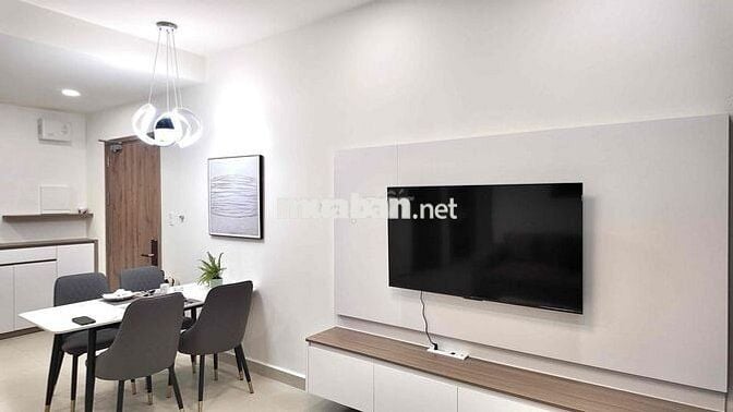 Căn Góc - 3 Mặt View - Cho Thuê 14Tr - Free PQL + Internet