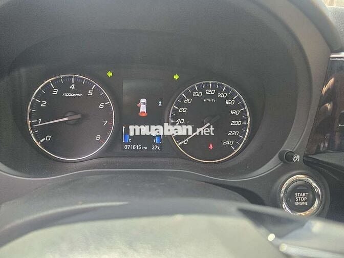 OUTLANDER 2.0 PREMIUM 2019 71000KM BẢO HÀNH 1NAM