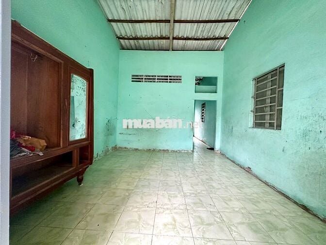Nhà chính chủ 100m2, 1 phòng ngủ, xã tân bửu, huyện bến lức, long an