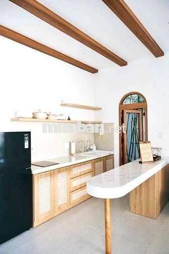 CHO THUÊ VILLA ĐẸP SÂN VƯỜN GẦN BIỂN 3 PHÒNG FULL NỘI THẤT GIÁ 40TRIỆU