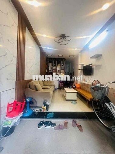 Bán nhà Quang Trung, 55m2, 2 Tầng, 3PN, kế bên Vincom, nhà mới, TL