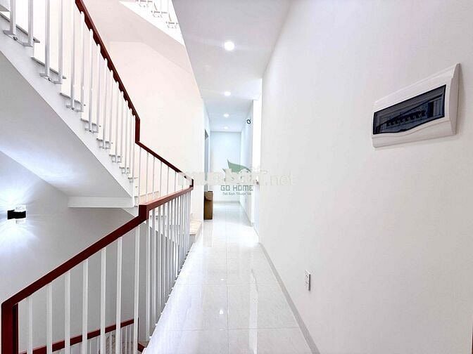 CHO THUÊ MẶT BẰNG KINH DOANH 3 TẦNG CÓ THANG MÁY KV PHƯỚC LONG 25TRIỆU