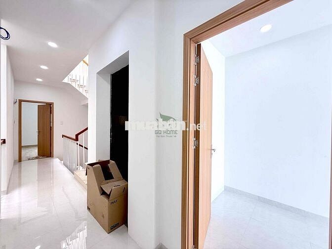 CHO THUÊ MẶT BẰNG KINH DOANH 3 TẦNG CÓ THANG MÁY KV PHƯỚC LONG 25TRIỆU