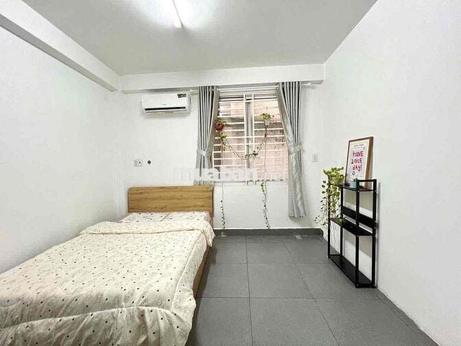 CĂN HỘ 2 PHÒNG NGỦ CÓ SÂN RIÊNG GẦN CÔNG VIÊN GIA ĐỊNH