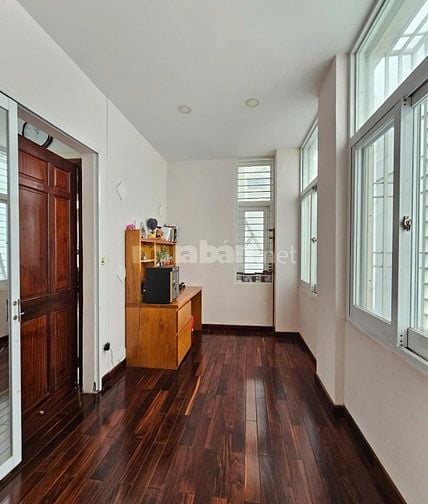 Cho thuê Biệt Thự HXT 131  Nguyễn Văn Hưởng, Phường Thảo Điền,Thủ Đức