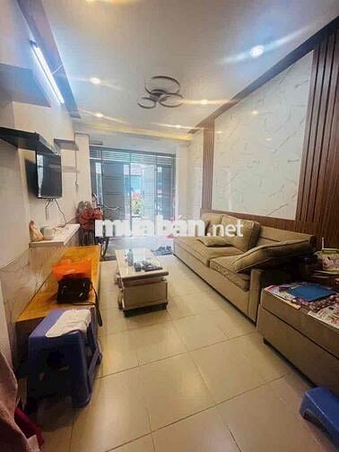 Bán nhà Quang Trung, 55m2, 2 Tầng, 3PN, kế bên Vincom, nhà mới, TL