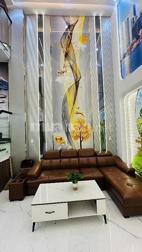 Nhà nhỏ xinh xinh có SHR Nguyễn Bặc, Tân Bình. Đúc 2 lầu BTCT