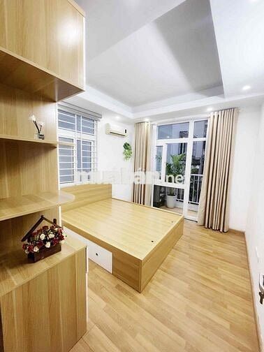 Bán CCMN Nguyễn Trãi gần Đh Hà Nôin - Thoáng Đẹp Ban Công Mặt Ngõ Ô To