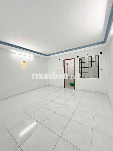 CHO THUÊ NHÀ HẺM XE HƠI KẾ EMART 2 ,3PN 4NVS Bếp Pk sân xe