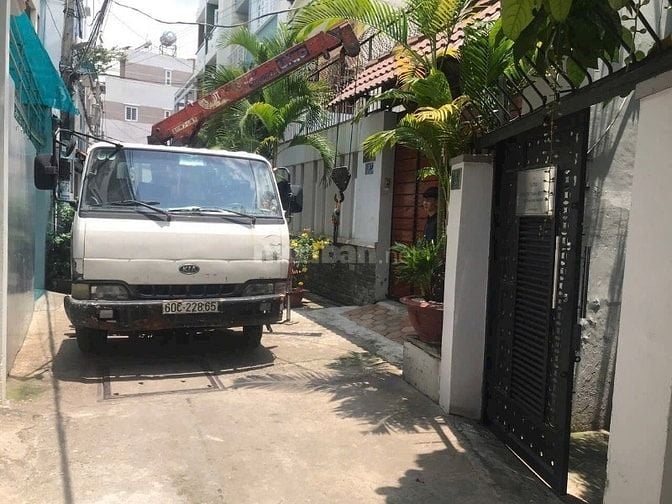 Lô Đất 250m2 - Vị Trí trung tâm - GPXD Hầm + 4 Tầng