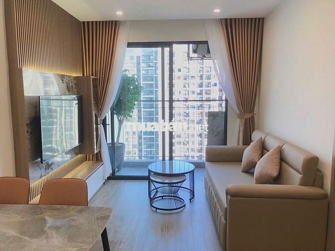 CHo thuê Quỹ căn hộ 2 phòng ngủ ở Vinhomes Smart City