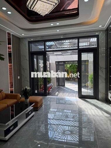 nhà mặt tiền 5 tầng , có thang máy , kinh doanh mọi nghành nghề