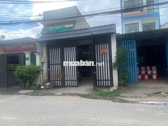 Nhà Xưởng Mặt Tiền 5x40 Trống Suốt Kinh Doanh