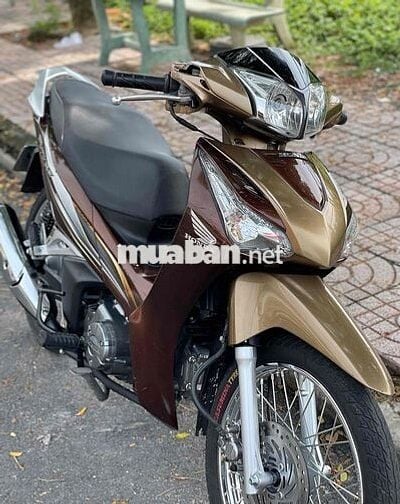 đưa trước 10 củ nhận xe