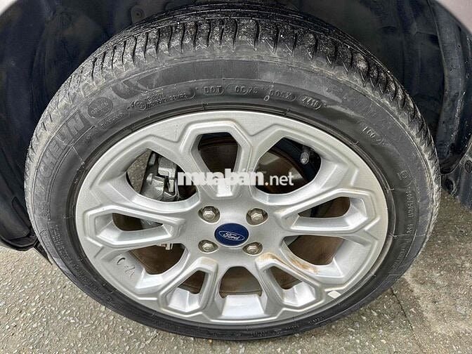 Ford EcoSport 2019 Titanium 1.5L AT - 19000 km