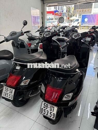 Vespa GTS 2019 trắng zin chính chủ công chứng liên