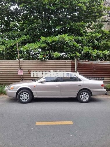 Camry GLI 2001
