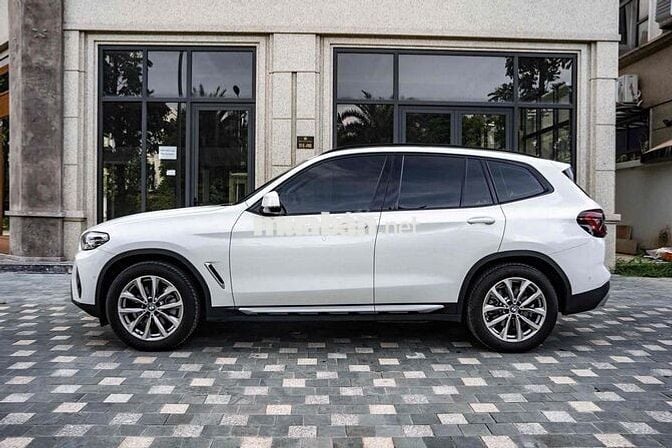 BMW X3 20i 2024 Trắng LƯỚT 7900km GIAO NGAY