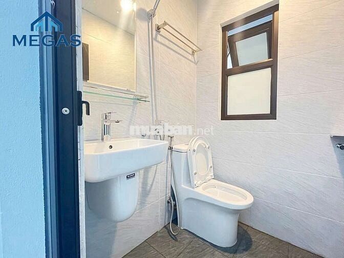 CĂN 1N1K GIÁ HỢP LÝ FULL NỘI THẤT BAN CÔNG GẦN TÒA LANDMARK 72