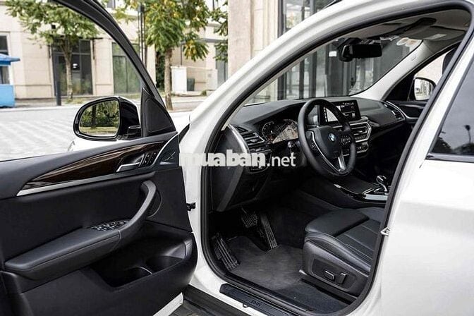 BMW X3 20i 2024 Trắng LƯỚT 7900km GIAO NGAY