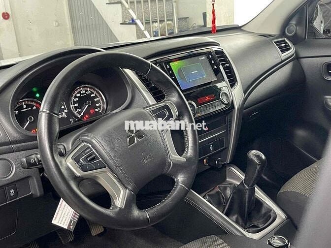 TRITON MT 2 CAU XE MOI CHAY 38 NGHIN CAY