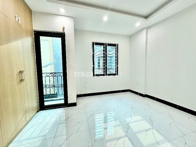 Bán nhà 37 m2 , sử dụng 40m2 x 4 tầng 