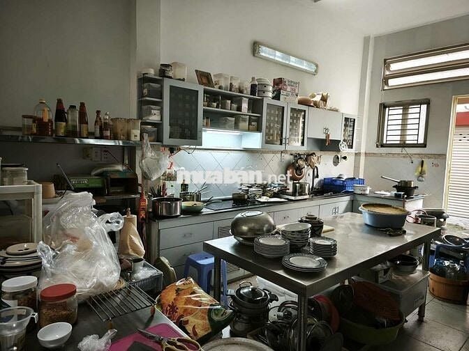 Sang nhà hàng chay 2 tầng, hẻm xe hơi 5m, khu VIP