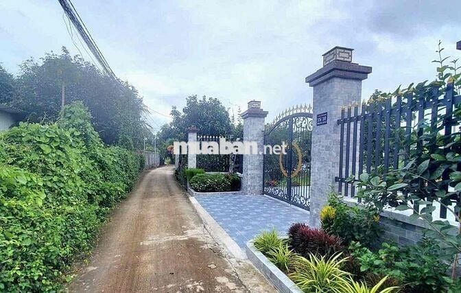 Bán Đất 1/Quốc lộ 13 giá chỉ 1ty650 đường Bêtông 4m 111m