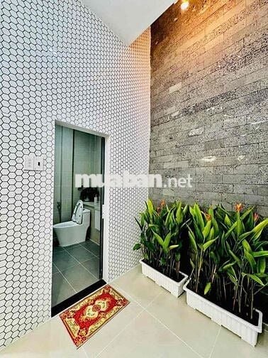 Nhà đẹp giá rẻ cạnh chợ Hiệp Thành,Quận 12 60m2 2Tỷ250 đang thuê 7tr