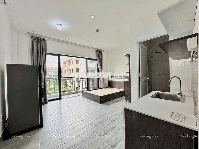 CĂN HỘ STUDIO BAN CÔNG GẦN ĐẠI HỌC VĂN HIẾN - TIỆN ĐI ĐẦM SEN