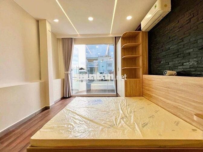 CHDV FULL NỘI THẤT-BAN CÔNG/CỬA SỔ SIÊU THOÁNG GẦN PARC MALL