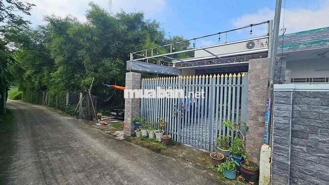 Bán Đất 1/Quốc lộ 13 giá chỉ 1ty650 đường Bêtông 4m 111m