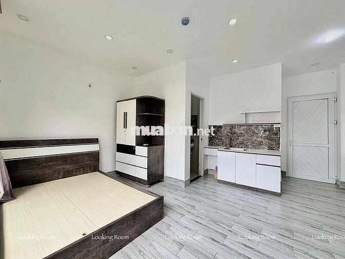 CĂN HỘ STUDIO BAN CÔNG GẦN ĐẠI HỌC VĂN HIẾN - TIỆN ĐI ĐẦM SEN