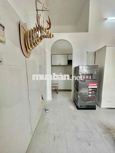 STUDIO • CỬA SỔ • NGAY THÀNH THÁI. QUẬN 10