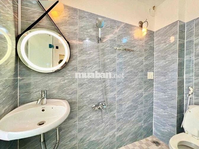 CHDV FULL NỘI THẤT-BAN CÔNG/CỬA SỔ SIÊU THOÁNG GẦN PARC MALL