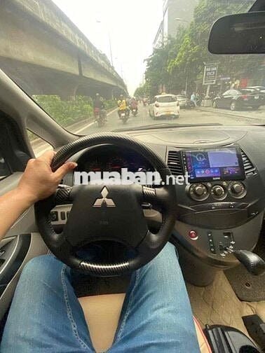 Bán Mitsubishi Grandis 7chỗ stđ trắng đẹp