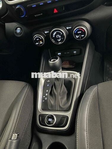 VENUE PREMIUM TURBO DK 2025 chay 7 NGHÌN CÂY