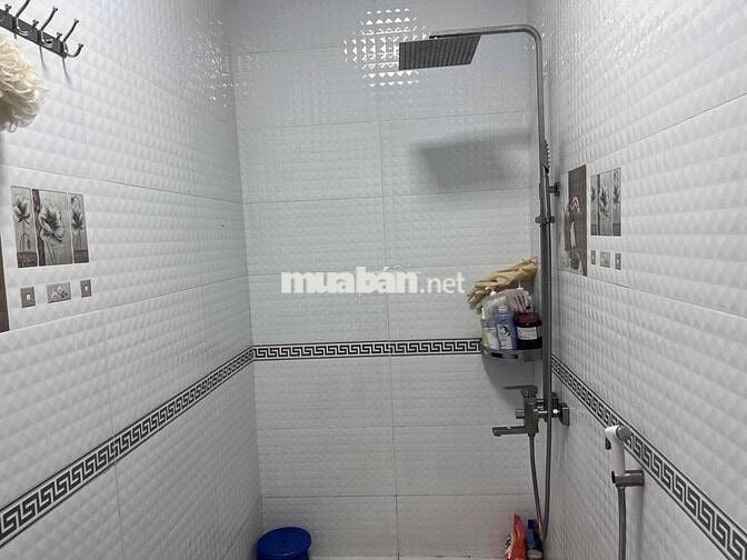 Cho nữ thuê phòng trong nhà nc bao điện nước gần KTX khu B, UEL,...