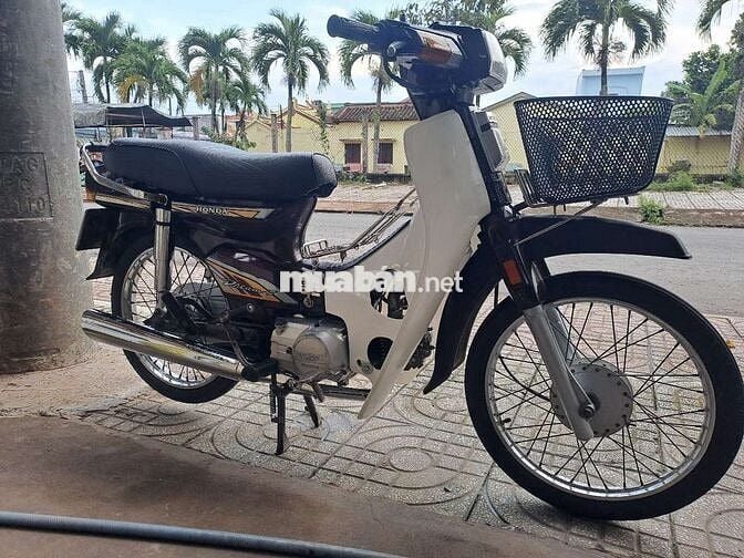 Dổi xe mới cần bán lại dream sanda bos